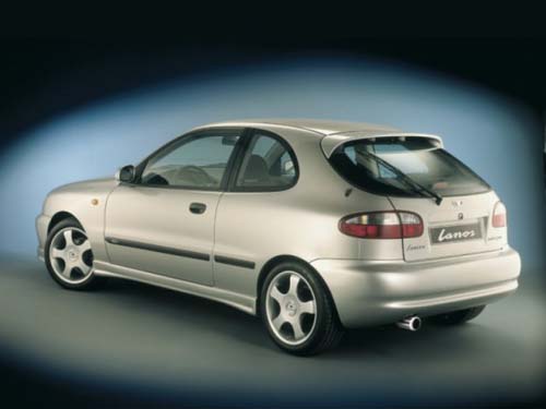 Daewoo Lanos - Спойлер на крышу со стоп-сигналом, для 3 и 5-дверной модели